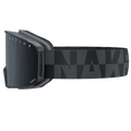 Schwarze Skibrille namens „The SOLAR“ von NAKED Optics, mit einem grauen Riemen mit dem NAKED-Logo und der Aufschrift „OPTICS“ auf dem Brillengestell. Diese kompakte Skibrille wurde speziell für einen bequemen Sitz entwickelt und eignet sich daher ideal als Skibrille für kleine Gesichter sowie perfekt als Damen-Skibrille.