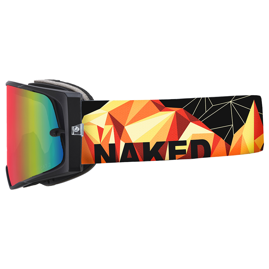 Die LINE von NAKED Optics sind Skibrillen mit einem farbenfrohen, geometrisch gemusterten Riemen, auf dem das Wort „NAKED“ prangt, sowie rot getönten Gläsern – damit sind sie die perfekte, stilvolle Wahl für dein nächstes MTB- oder Downhill-Abenteuer.