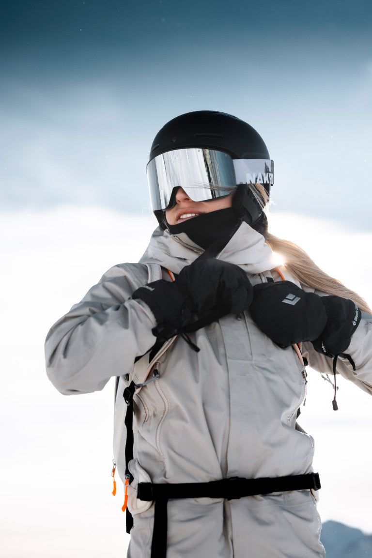 Ski Saisonkarten 2026/27 im Vergleich: Preise in Österreich, Deutschland, Italien & Schweiz
