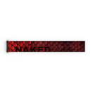 Rechteckige rote Schachtel mit einem Karomuster und dem teilweise sichtbaren Schriftzug „NAKED“ in schwarzer Schrift, der an den markanten Stil der Verpackungen der NAKED Optics Extra Strap-Modelle FORCE EVO, TROOP EVO, STORM, NOVA, SOLAR und ZEND (45 mm) erinnert.