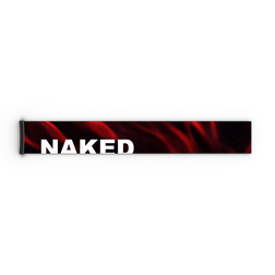 Ein rechteckiges Objekt mit der Aufschrift „NAKED Optics“ in fetter weißer Schrift auf einem rot-schwarzen, wellenförmigen Hintergrund, das den unverwechselbaren Stil eines Extra-Armbands (45 mm) für die Modelle FORCE EVO, TROOP EVO, STORM, NOVA, SOLAR und ZEND aufweist.