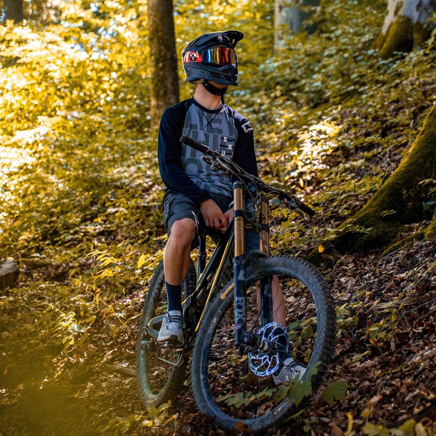 mountain bike helmet goggles Downhill Goggles with Interchangeable Lenses – MTB Goggles The LINE