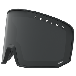 Die NAKED Optics CAT.4 Snowboardbrille verfügt über eine dunkel getönte Einzelscheibe mit "OPTICS" auf der Oberseite, eine Anti-Fog-Beschichtung für klare Sicht und eine CAT.4-Markierung in der unteren Ecke.